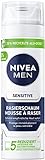 NIVEA MEN Sensitive Rasierschaum (200 ml), Rasierschaum mit Kamille und Vitamin E für eine sanfte...