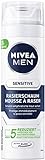NIVEA MEN Sensitive Rasierschaum im 6er Pack (6 x 200 ml), Rasierschaum für eine glatte und sanfte...