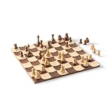 Umbra Wobble Schach Set mit vertieften Spielfeldern aus hochwertigem Ahorn- und Walnussholz, 38 x 38...