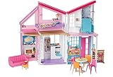 Barbie Malibu Haus (61 cm breit), Barbie Traumhaus mit 6 Zimmern, 25+ Barbie Zubehör, Platz für 4...