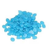 Leuchtende Steine ​​im Freien, bunte fluoreszierende leuchtende Kieselsteine ​​für dunkle...