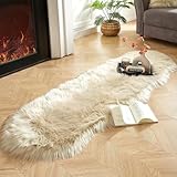 JXLOULAN Faux Lammfell Schaffell Teppich Beige 60x160 cm, Longhair Flauschiger Fell Teppiche...