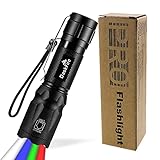 DaskFire 4 in 1 LED Taschenlampe Super Helle 900 Lumen rotes, grünes & blaues Licht...