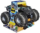DC Batman All-Terrain Batmobile, ferngesteuertes Amphibienfahrzeug für Land und Wasser mit Platz...