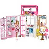 Barbie HCD48 - Puppenhaus-Spielset mit Puppe & Haus mit 2 Ebenen & 4 Spielbereichen, komplett...