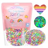 VYYTYYA Glow in the Dark Bügelperlen–3200 Stück, 7 Farben Bügel Perlen, 5 mm Steckperlen für...